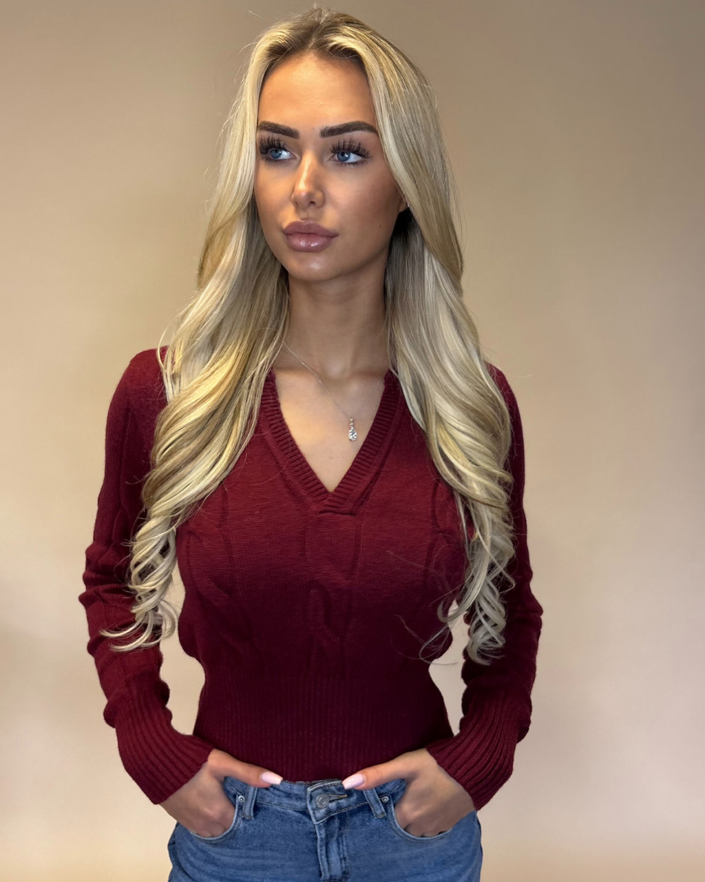 V-NEK SWEATER DEEP RED