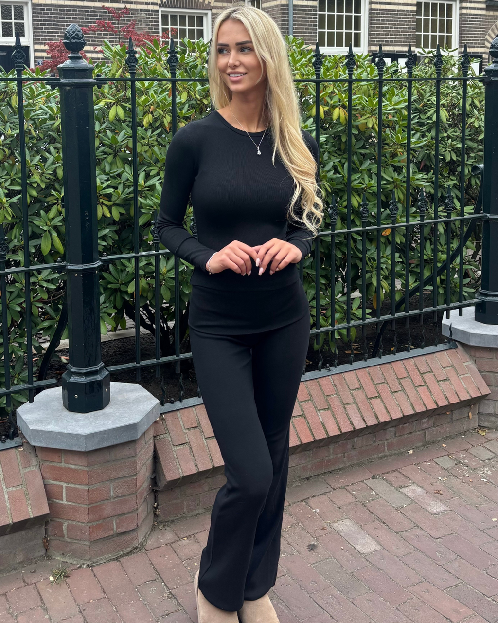 TWO PIECE LOUNGE SET BLACK